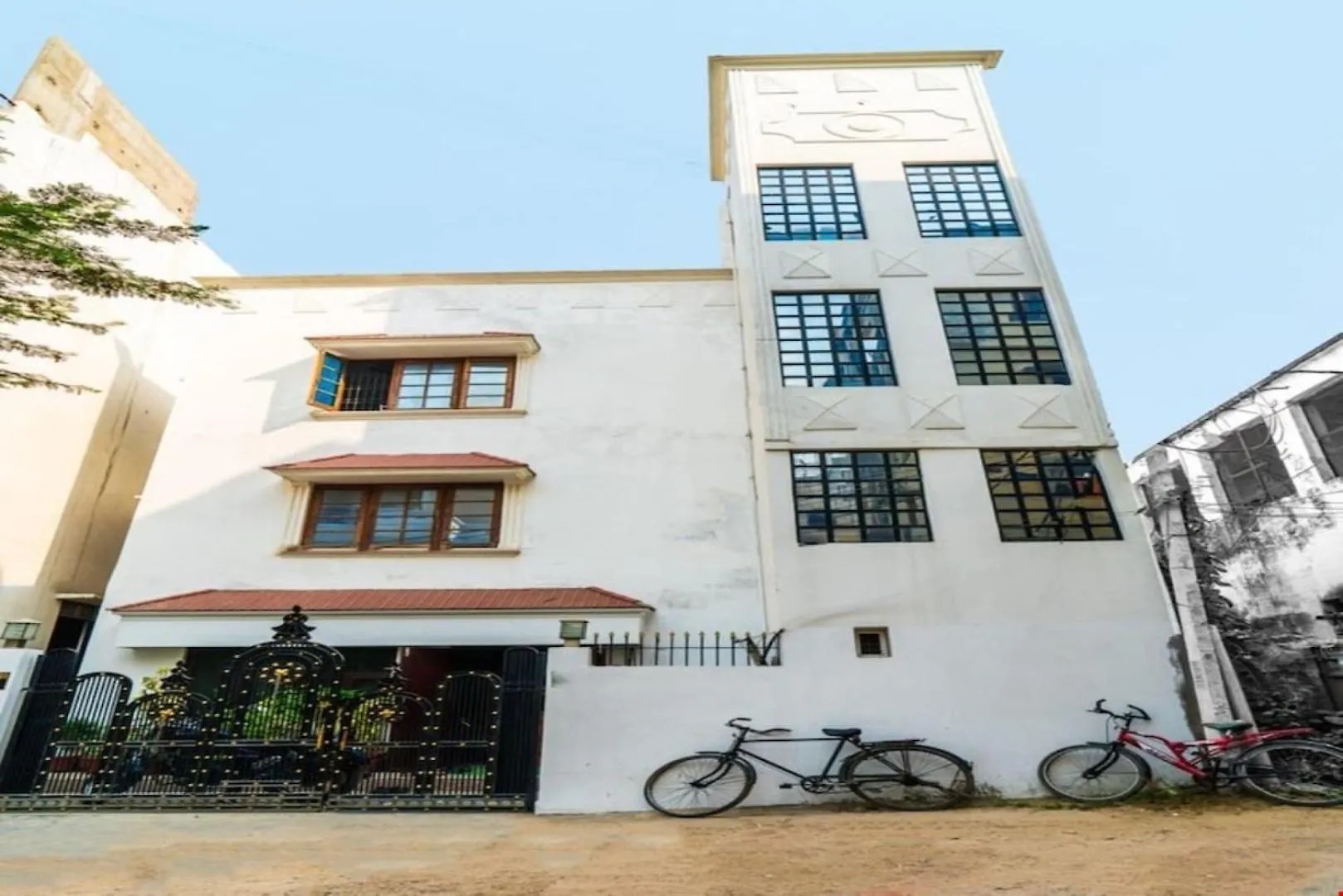 Hotel Mintella , ורנאסי